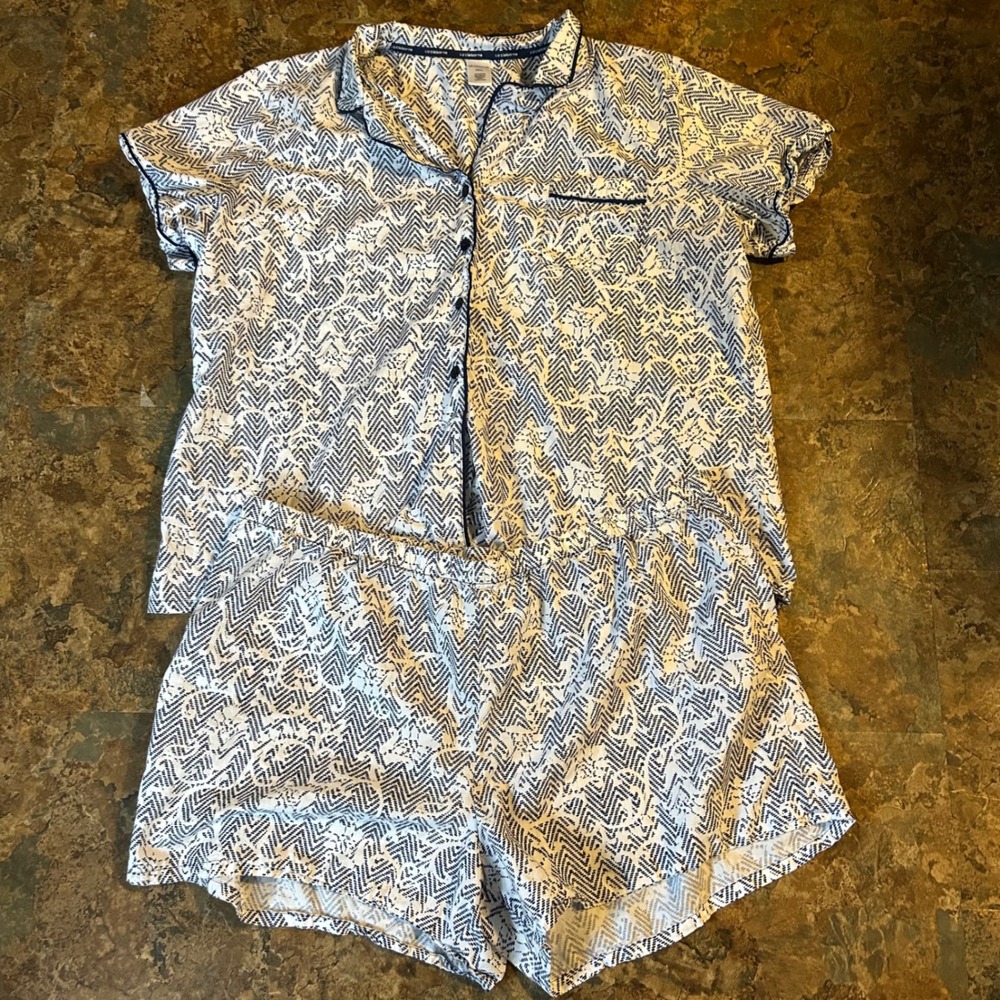 Liz Claiborne Two Piece Pajama Set Womens Size XXL Blue White Pajamas Shorts Top